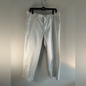 Dockers Pants Mens 34X30 straight fit Signature Khaki Flat Front work pants